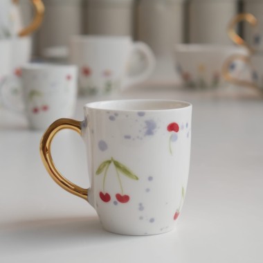 Filiżanka 70ml do espresso wisienki ze złotym uszkiem