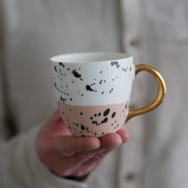 II GATUNEK kubek 220ml splash pink ze złotym uszkiem