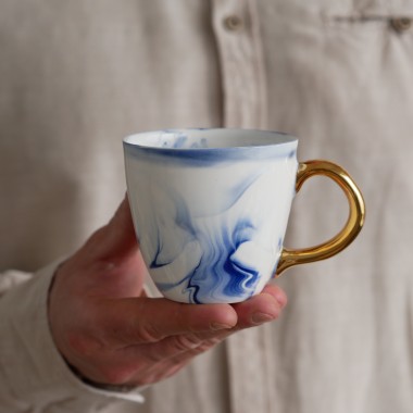 Kubek 220ml INK kobaltowy ze złotym uszkiem 