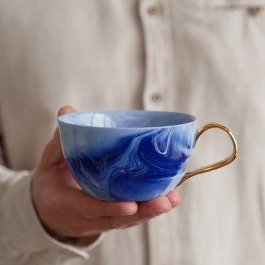 Filiżanka 300ml INK kobaltowy ze złotym uszkiem