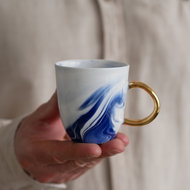 Filiżanka 150ml INK kobaltowy ze złotym uszkiem