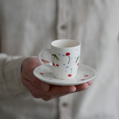 Filiżanka 70ml do espresso wisienki z białym uszkiem + talerzyk