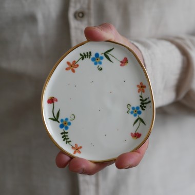 Talerzyk na drobiazgi 9x11,5cm (S) wiejska opowieść ze złotym rantem 