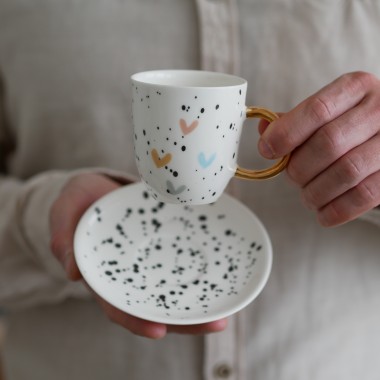 Filiżanka 150ml serduszki kolorowe ze złotym uszkiem + talerzyk 11,5cm