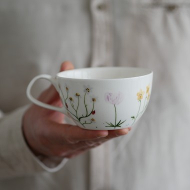 Filiżanka 300ml polne kwiaty z białym uszkiem
