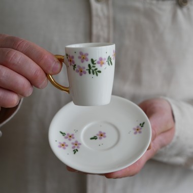 II GATUNEK Filiżanka do espresso 70ml kwiaty wiejskie ze złotym uszkiem + talerzyk 