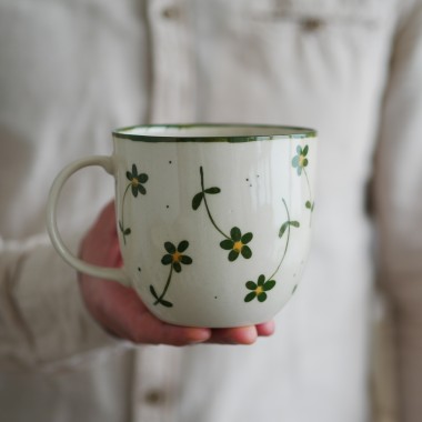 II GATUNEK kubek 500ml beżowy w zielone kwiaty wiejskie