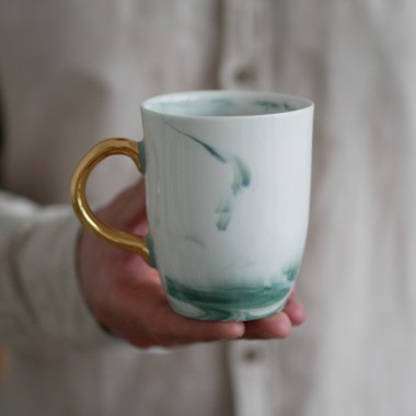 Kubek 300ml INK szmaragdowy ze złotym uszkiem