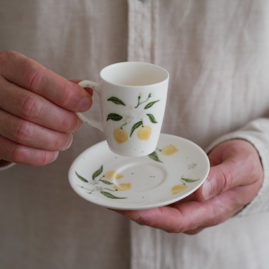 Filiżanka do espresso 70ml kwaśne cytrynki z białym uszkiem + talerzyk